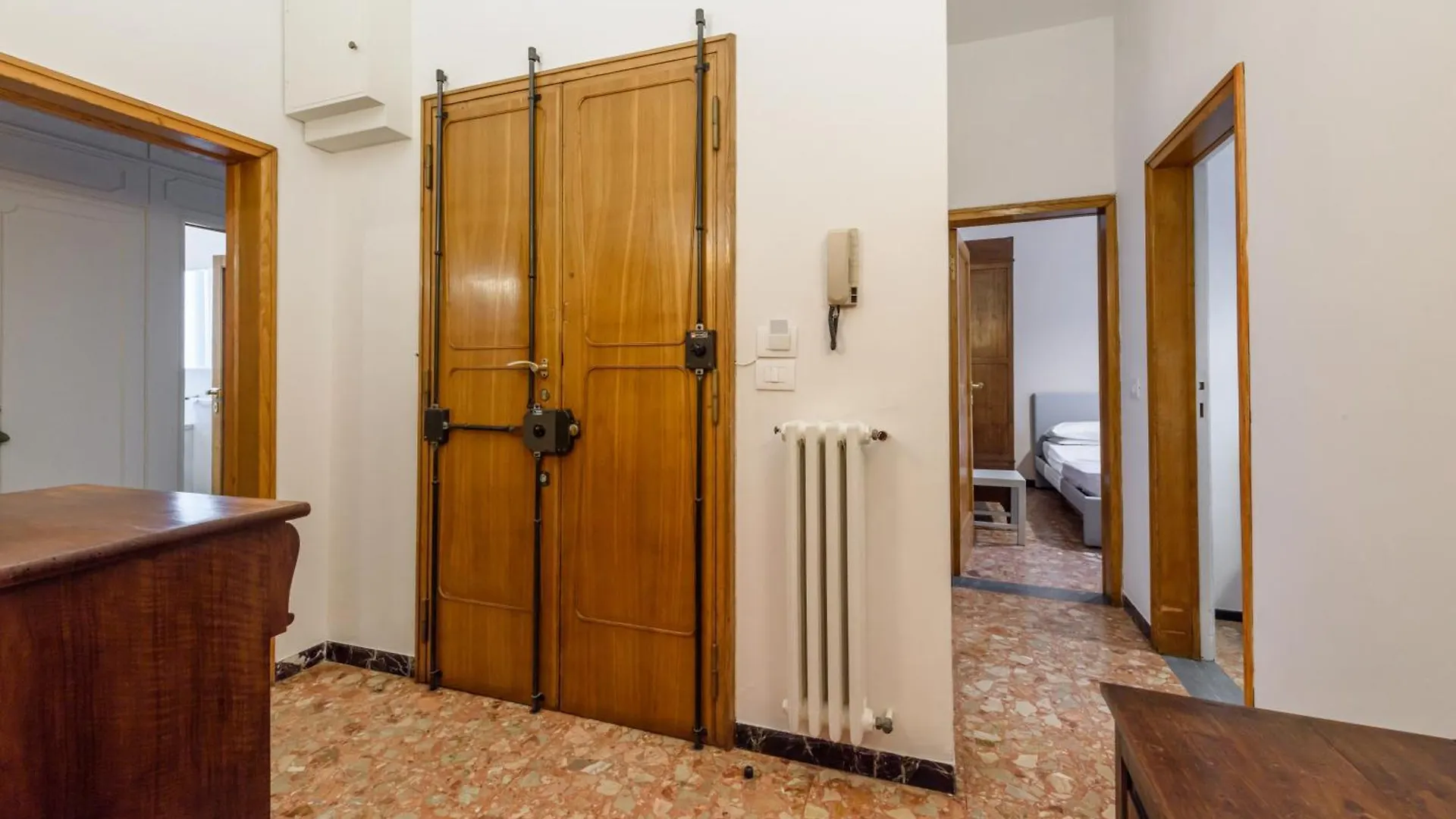 Angelico 3 Bedrooms By Mmega Florence 0*,